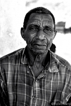 http://www.rickymonti.net/files/gimgs/th-15_ZANZIBAR_ 019.jpg